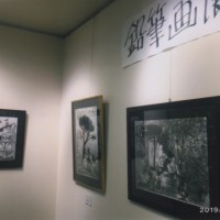 鉛筆画展のウィンドウ　生徒さんの作品